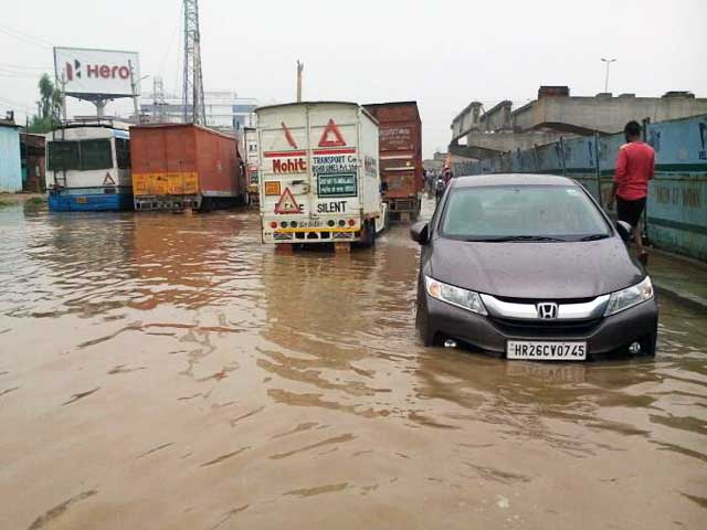 इंडिया 7 बजे : गुड़गांव का महाजाम, ट्रैफिक ने उड़ाई प्रशासन की नींद