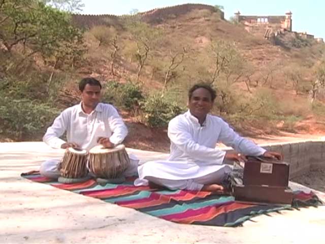 With 'Kesariya Balam' This Young Singer Begins Maand Project