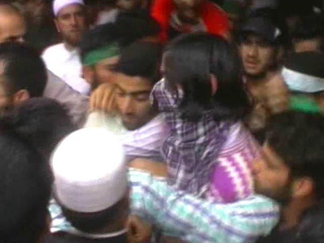 Video : Top Lashkar Terrorist Abu Dujana Seen In Kashmir Rally: Sources