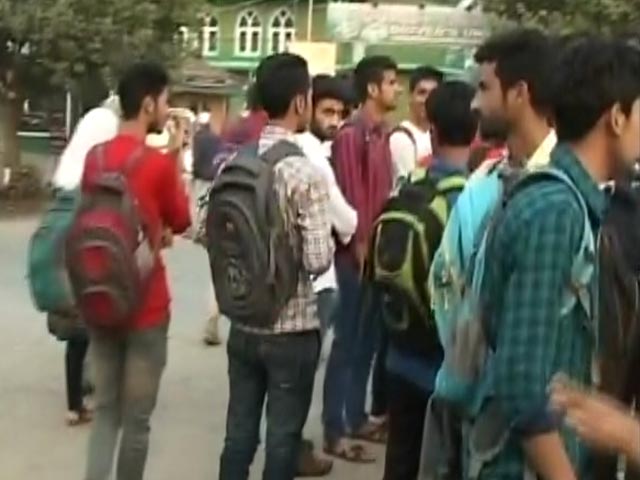 Despite Unrest, Thousands Appear For Common Entrance Test In Kashmir