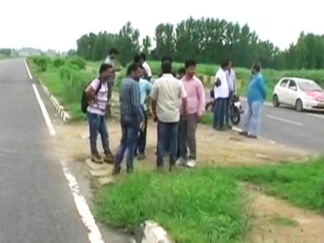 बुलंदशहर में मां-बेटी से गैंगरेप मामले में तीन लोग गिरफ्तार