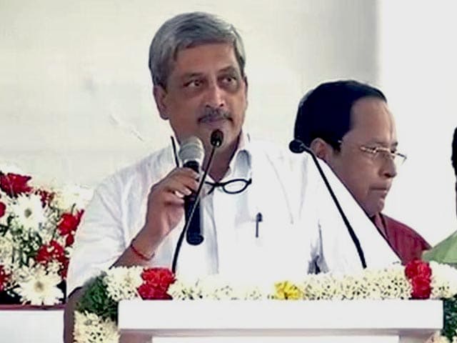 Video : रक्षामंत्री मनोहर पर्रिकर ने विवादित बयान पर दी सफाई