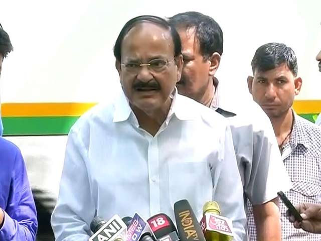 आनंदीबेन का इस्तीफा मंजूर, अमित शाह नहीं बनेंगे सीएम