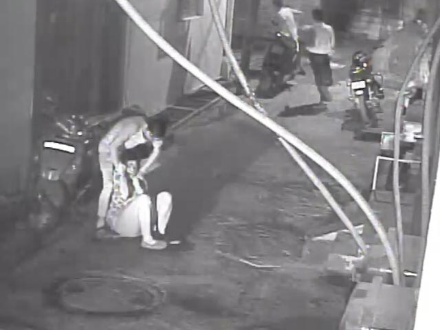 इंडिया 7 बजे : दिल्ली की कामकाजी महिलाओं की सुरक्षा बेहाल