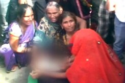 Denied Bribe, UP Police Allegedly Beat Up 2 men, Drown Them In Pond Denied Bribe, UP Police Allegedly Beat Up 2 men, Drown Them In Pond