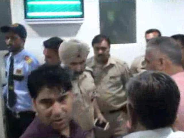 Video : Senior RSS Leader Jagdish Gagneja Shot At In Punjab, Critical