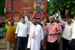 पीएम के बयान के बाद हरकत में आई पटियाला पुलिस, गौरक्षा दल के प्रमुख पर केस दर्ज पीएम के बयान के बाद हरकत में आई पटियाला पुलिस, गौरक्षा दल के प्रमुख पर केस दर्ज