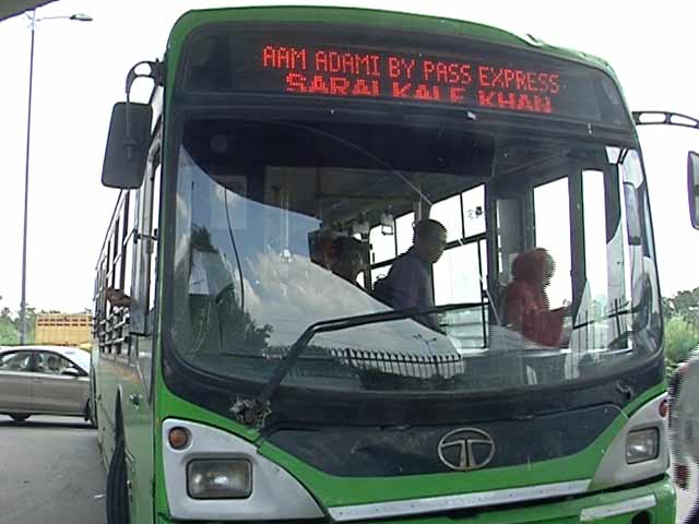 दिल्ली में आम आदमी बस सेवा की शुरुआत