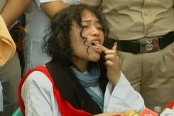Irom Sharmila Ends Fast, Says 'Am No Goddess, Want To Be Chief Minister' Irom Sharmila Ends Fast, Says 'Am No Goddess, Want To Be Chief Minister'