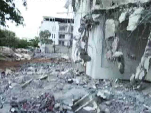 Video : Bengaluru Municipal Body Continues Drive To Clear Encroachments, Residents Fume