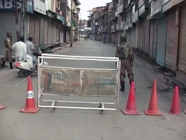 Videos : प्राइम टाइम इंट्रो : कश्मीर में तनाव से निपटने में ढिलाई हुई?