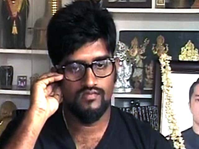 Videos : पठानकोट हमले के शहीद के परिवार ने लगाई बुलडोजर न चलाने की गुहार