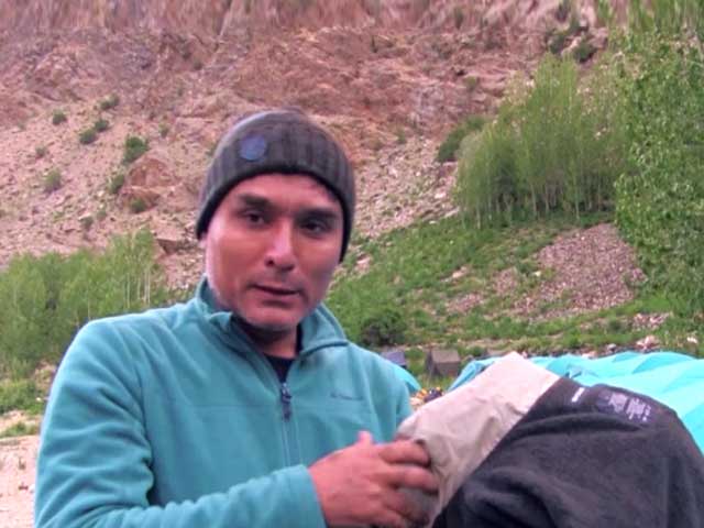 Lighting The Himalayas, The Difficult Journey