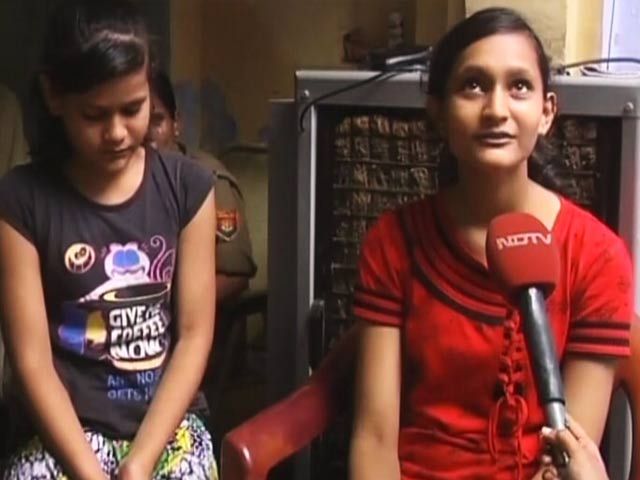Video : Mother Burnt Alive, Girl Seeks Justice From Akhilesh Yadav -- With Blood