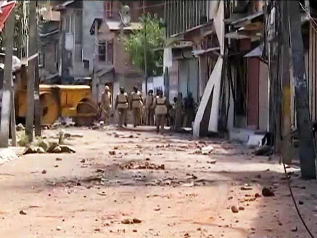 5 Dead In Fresh Clashes In Kashmir
