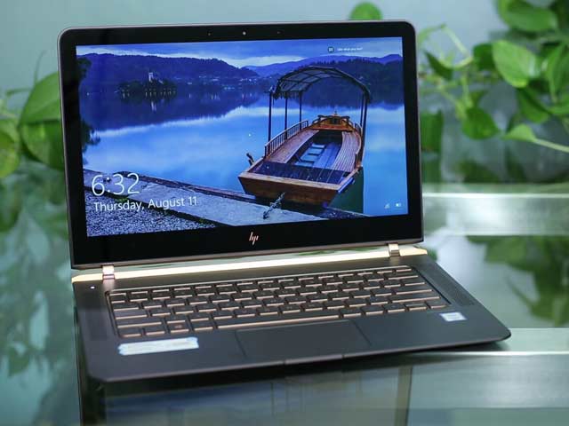 Video : HP Spectre 13 (World's Thinnest Laptop) Review