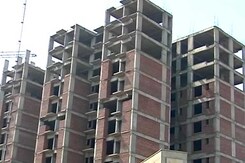 सुप्रीम कोर्ट ने यूनीटेक से कहा, जो ग्राहक पैसा चाहें उन्हें वापस करें सुप्रीम कोर्ट ने यूनीटेक से कहा, जो ग्राहक पैसा चाहें उन्हें वापस करें