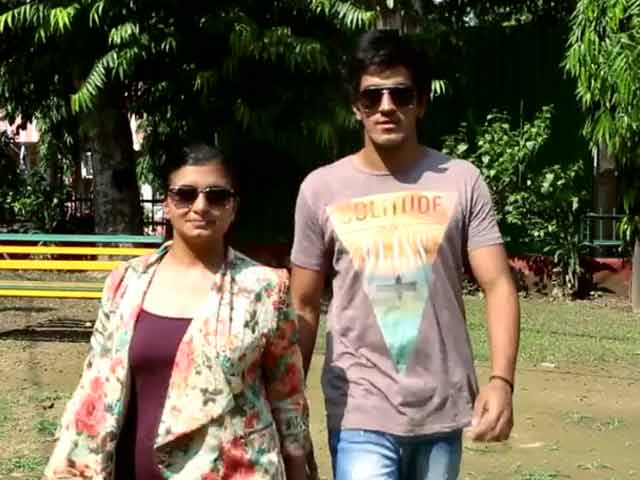 India Adventures Contestants Mayank & Nidhi Madaan