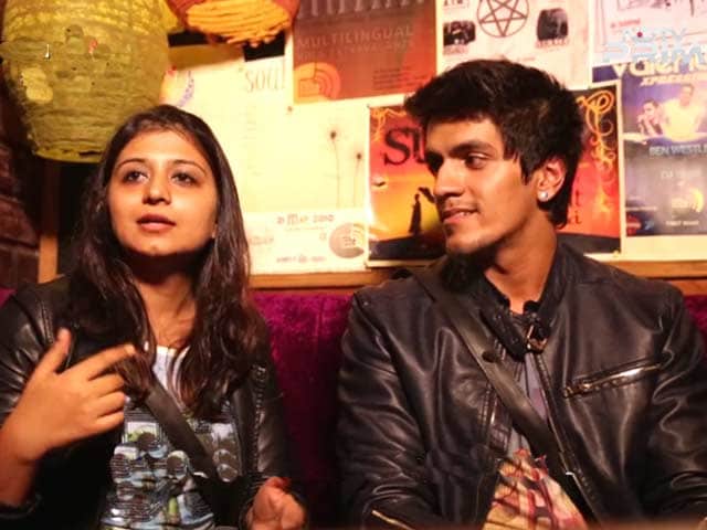 Video : The India Adventures Contestants Head To Café Live & Loud