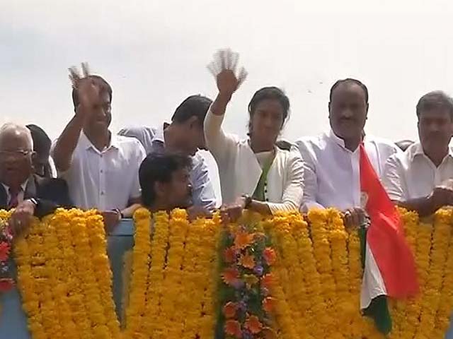 Sindhu Celebrations Part Deux: After Hyderabad, A Vijayawada Victory Rally