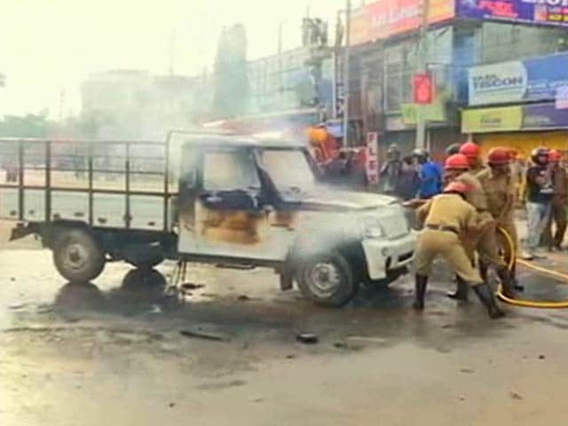 Video : Clashes In Tripura During Rally, 20 Injured, Vehicles Burnt