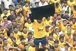 दही-हांडी : उत्सव पर भारी पॉलिटिक्स दही-हांडी : उत्सव पर भारी पॉलिटिक्स