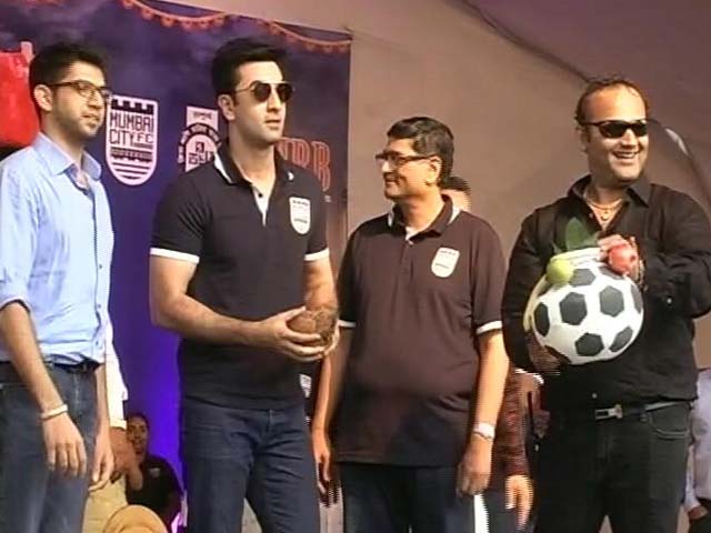 Ranbir Kapoor Celebrates Janmashtami With Fans