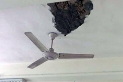 Ceiling Crashed Down at a Delhi College As Students Sat In Class Ceiling Crashed Down at a Delhi College As Students Sat In Class