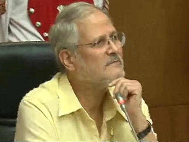 Videos : इंडिया 7 बजे : केजरीवाल सरकार के फैसलों की होगी जांच, एलजी ने बनाई कमेटी