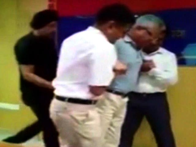 UP Top Cop Javeed Ahmad Gets Taser Gun Tested On Him