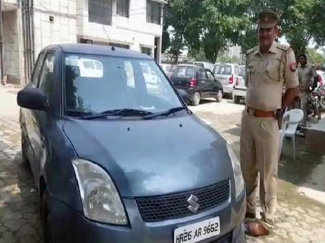 गाजियाबाद में कार से 3 करोड़ रुपए बरामद