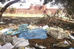 स्मारकों और म्यूजियम में पॉलिथिन पर पाबंदी स्मारकों और म्यूजियम में पॉलिथिन पर पाबंदी