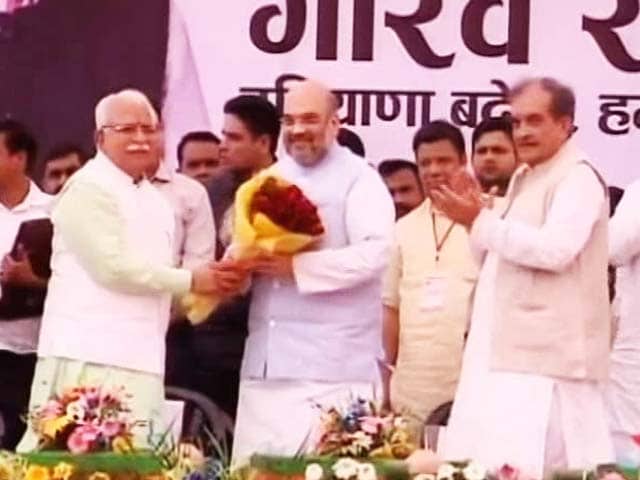 Video : 'It Is Vendetta When Son-In-Law Files Opened': Amit Shah Targets Gandhis