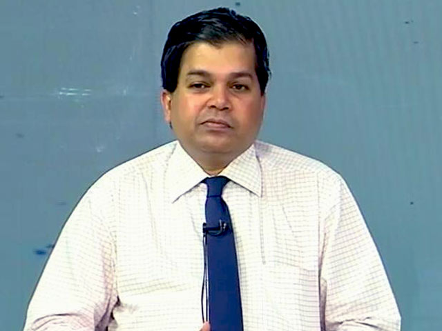 Hold Bank of Baroda: Avinnash Gorakssakar