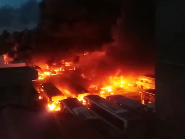 Video : Cauvery Dispute: Over 20 Buses Set On Fire At Depot Near Bengaluru