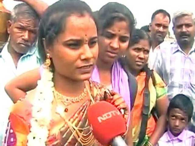 Bride From Bengaluru Walks For Hours As Cauvery Protests Hit Buses To Tamil Nadu