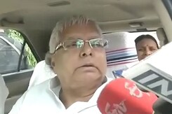 लालू ने रघुवंश के बयान से पल्ला झाड़ा, बोले- नीतीश ही महागठबंधन के नेता लालू ने रघुवंश के बयान से पल्ला झाड़ा, बोले- नीतीश ही महागठबंधन के नेता