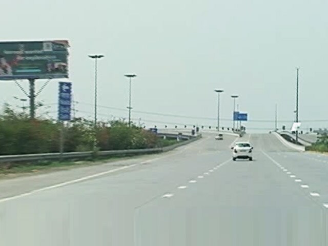 Yamuna Expressway Needs An Aiport Closeby