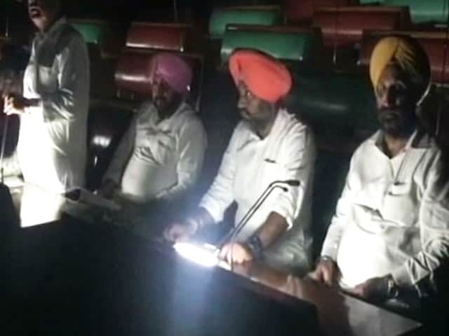 Video : Yoga, Takeout In Punjab Congress Lawmakers' Record 36-Hour Protest