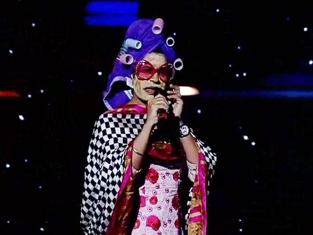 Punjabi Gossip Queen 'Pammi Aunty' Tickles Funny Bone At Youth For Change Conclave