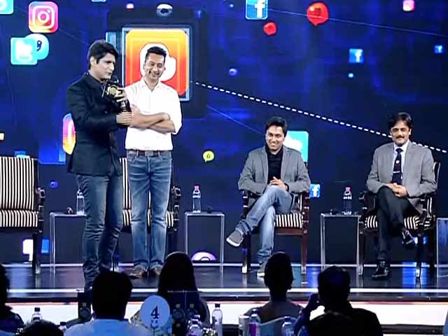 Is Social Media Bridging the Divide in the World Today?