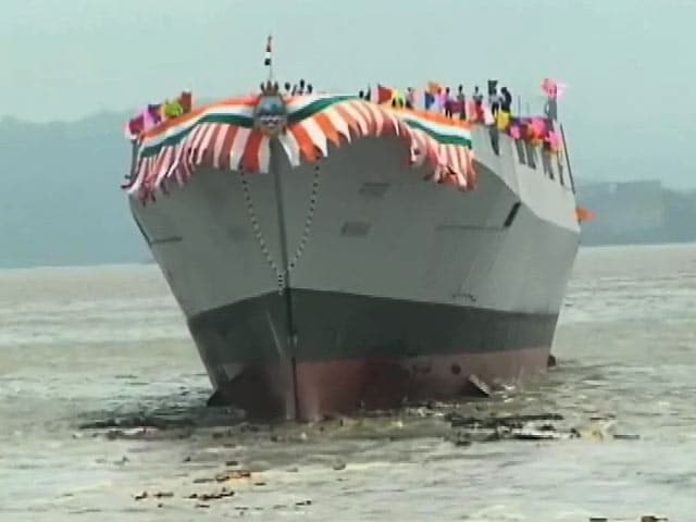 Video : नौसेना बढ़ा रही है ताकत, समंदर में उतरा 'मारमुगाओ'