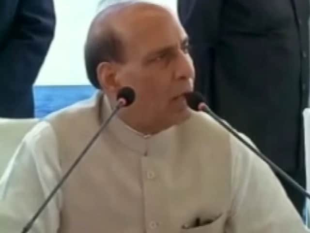 Videos : उरी हमले के बाद देश के सभी एयरपोर्ट पर अलर्ट जारी, गृहमंत्री ने बुलाई आपात बैठक