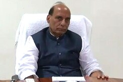 पाक एक आतंकी देश, उसे अलग-थलग किया जाना चाहिए : राजनाथ सिंह पाक एक आतंकी देश, उसे अलग-थलग किया जाना चाहिए : राजनाथ सिंह