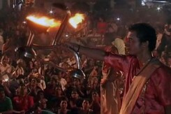 उरी हमला : देश के अलग-अलग हिस्सों में दी गई शहीदों को श्रद्धांजलि उरी हमला : देश के अलग-अलग हिस्सों में दी गई शहीदों को श्रद्धांजलि