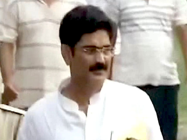 सुप्रीम कोर्ट ने शहाबुद्दीन से पूछा- क्यों न जमानत रद्द की जाए