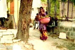 Women Lead The Way In Cleaning Up This Town In Maharashtra Women Lead The Way In Cleaning Up This Town In Maharashtra