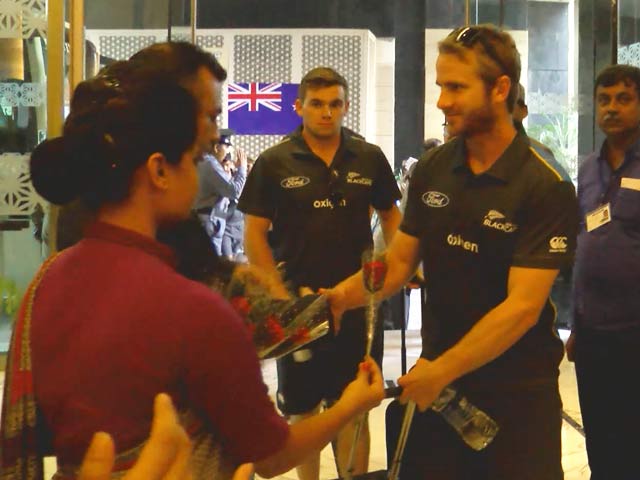 New Zealand Get Traditional Indian Welcome in Kanpur