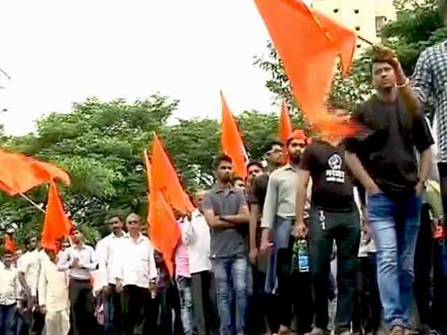 जोर पकड़ता मराठा आंदोलन, कई शहरों में प्रदर्शन