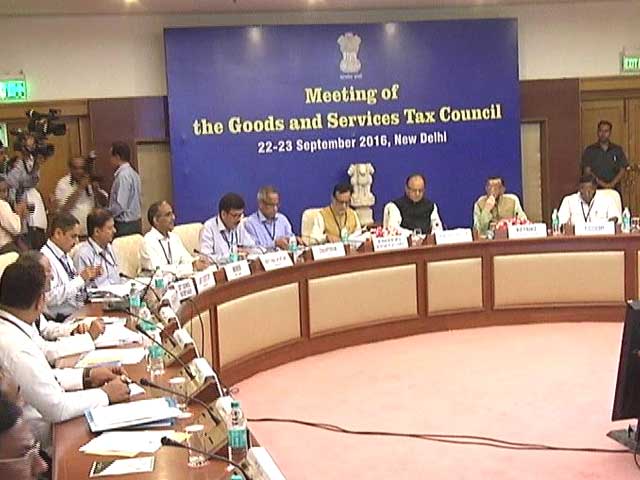 जीएसटी काउंसिल की पहली बैठक, सीमा तय करने पर नहीं बन पाई सहमति
